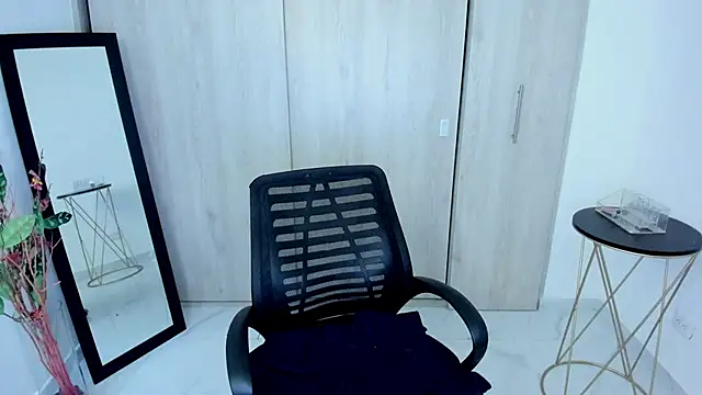 Snapshot of Adele_Sweett chatting on 23, 5, 2026 Adele Sweett online show from 23, 5, 2026