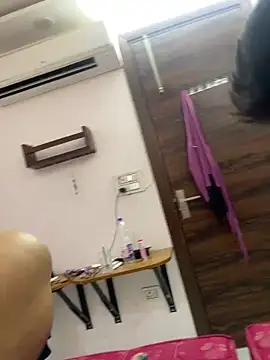 Snapshot of United3 chatting on 16, 4, 2026 United3 online show from 16, 4, 2026