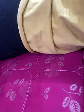 Snapshot of United3 chatting on 21, 4, 2026 United3 online show from 21, 4, 2026