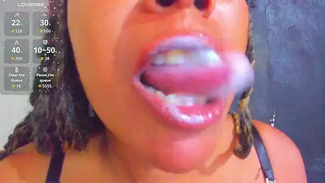 KamariaFyre online show from 3, 11, 2025