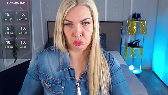 Snapshot of lissa_voxx chatting on 7, 1, 2025 lissa voxx online show from 7, 1, 2025