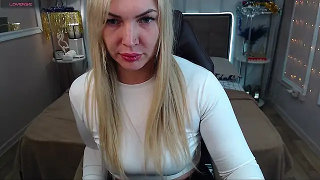 Snapshot of lissa_voxx chatting on 14, 1, 2025 lissa voxx online show from 14, 1, 2025