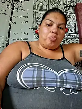 chubby sexy big tits online show from 5, 11, 2025