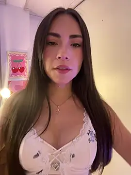 Snapshot of Melody_04 chatting on 18, 4, 2026 Melody 04 online show from 18, 4, 2026