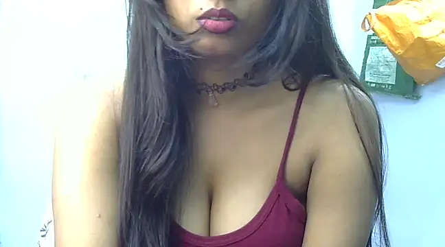 Snapshot of hinaa_khan chatting on 15, 3, 2025 hinaa khan online show from 15, 3, 2025