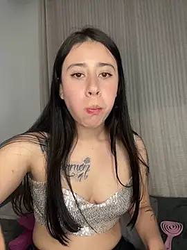 Snapshot of Zoee_t chatting on 7, 3, 2025 Zoee t online show from 7, 3, 2025