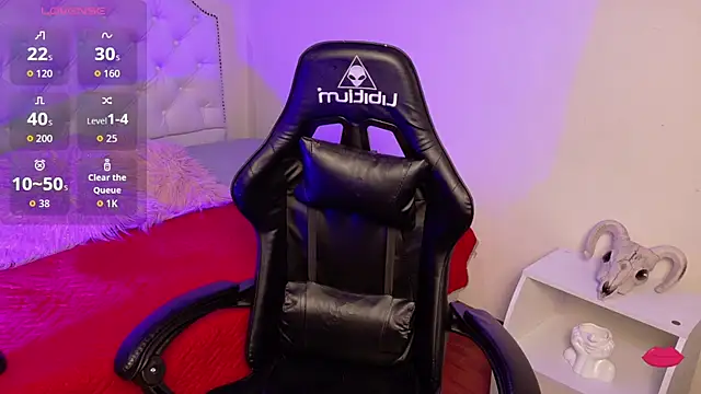 Aurora Hotson online show from 23, 11, 2025