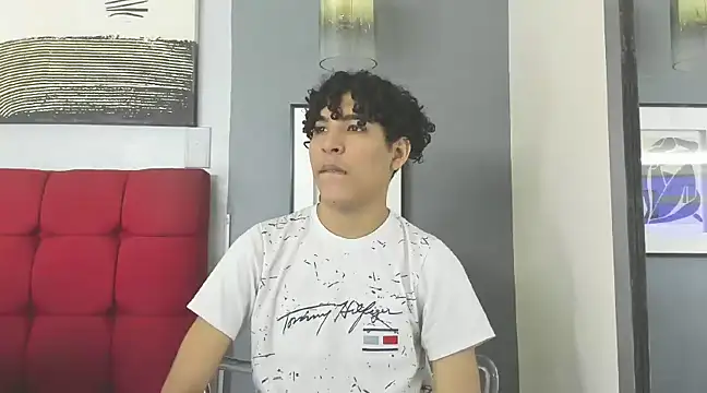  Natassia Dreams online show from 18, 3, 2025