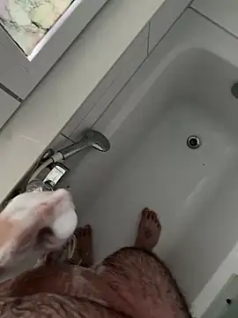 Snapshot of Loco42- chatting on 19, 12, 2024 Loco42- online show from 19, 12, 2024