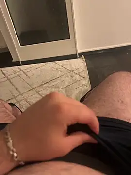 Snapshot of Loco42- chatting on 3, 10, 2025 Loco42- online show from 3, 10, 2025