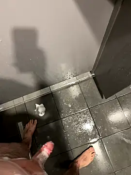 Snapshot of Loco42- chatting on 4, 10, 2025 Loco42- online show from 4, 10, 2025