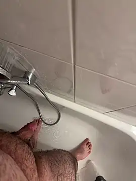 Snapshot of Loco42- chatting on 3, 11, 2025 Loco42- online show from 3, 11, 2025