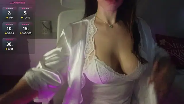 Snapshot of Lacey_Blaire chatting on 13, 12, 2024 Lacey Blaire online show from 13, 12, 2024