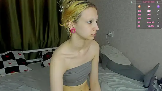 Snapshot of Lexy-Woorhez chatting on 26, 4, 2026 Lexy-Woorhez online show from 26, 4, 2026