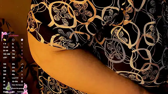 Snapshot of SexxyDreams1 chatting on 24, 12, 2024 SexxyDreams1 online show from 24, 12, 2024