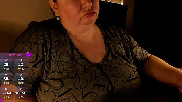 Snapshot of SexxyDreams1 chatting on 5, 3, 2025 SexxyDreams1 online show from 5, 3, 2025