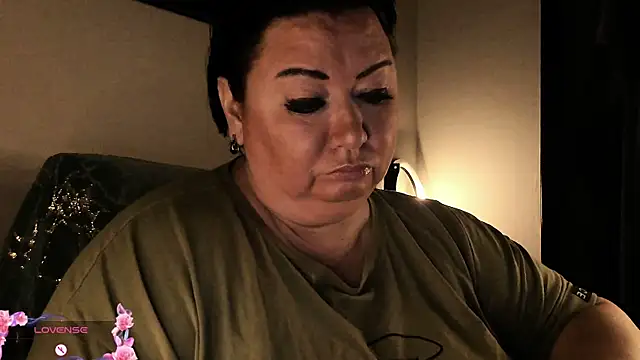 Snapshot of SexxyDreams1 chatting on 9, 9, 2025 SexxyDreams1 online show from 9, 9, 2025