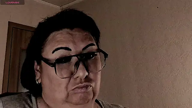 Snapshot of SexxyDreams1 chatting on 4, 4, 2026 SexxyDreams1 online show from 4, 4, 2026