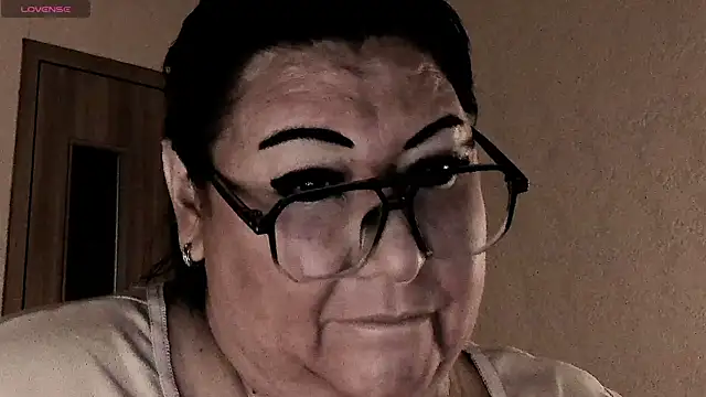 Snapshot of SexxyDreams1 chatting on 14, 4, 2026 SexxyDreams1 online show from 14, 4, 2026