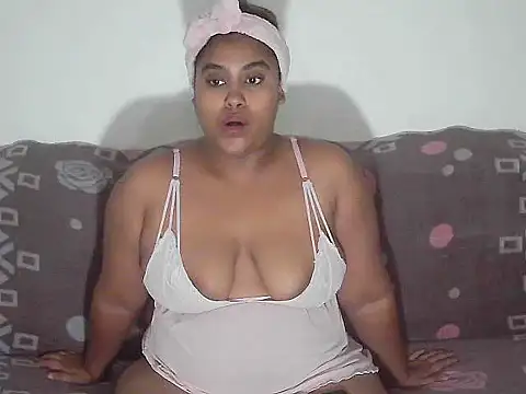 Snapshot of XIndian_Butterfly4uX chatting on 27, 2, 2026 XIndian Butterfly4uX online show from 27, 2, 2026