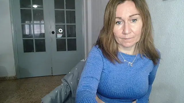 Snapshot of TamaraSweetxo chatting on 5, 3, 2025 TamaraSweetxo online show from 5, 3, 2025