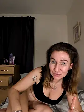 Snapshot of TamaraSweetxo chatting on 2, 4, 2026 TamaraSweetxo online show from 2, 4, 2026