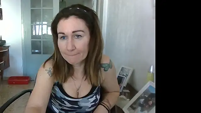 Snapshot of TamaraSweetxo chatting on 14, 4, 2026 TamaraSweetxo online show from 14, 4, 2026