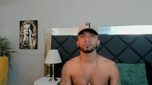 Snapshot of Robin_Rief chatting on 9, 11, 2025 Robin Rief online show from 9, 11, 2025