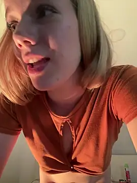 Snapshot of NicoleCut chatting on 17, 3, 2025 NicoleCut online show from 17, 3, 2025