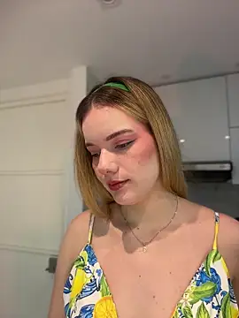 Snapshot of NicoleCut chatting on 24, 3, 2026 NicoleCut online show from 24, 3, 2026