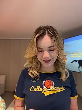 Snapshot of NicoleCut chatting on 27, 3, 2026 NicoleCut online show from 27, 3, 2026