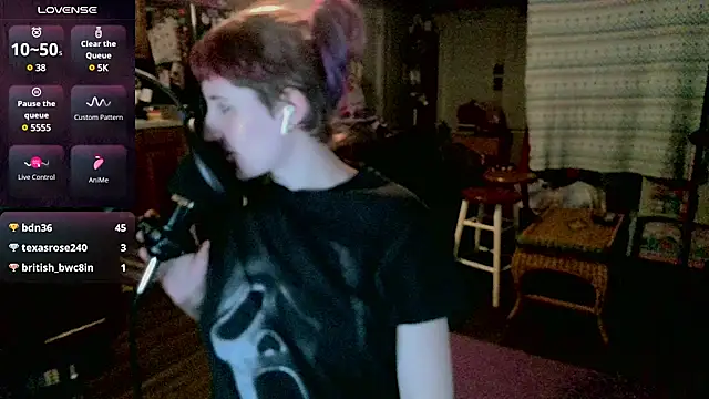  hellostormy  online show from 3, 3, 2025