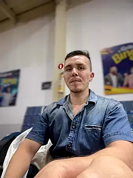 Snapshot of adam-rivera chatting on 11, 11, 2025 adam-rivera online show from 11, 11, 2025