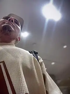 Snapshot of adam-rivera chatting on 3, 12, 2025 adam-rivera online show from 3, 12, 2025