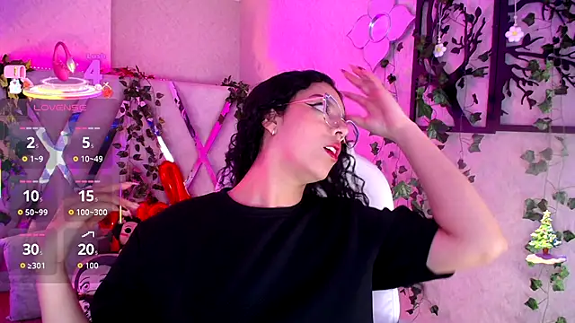 Aurora Brownn online show from 4, 12, 2025