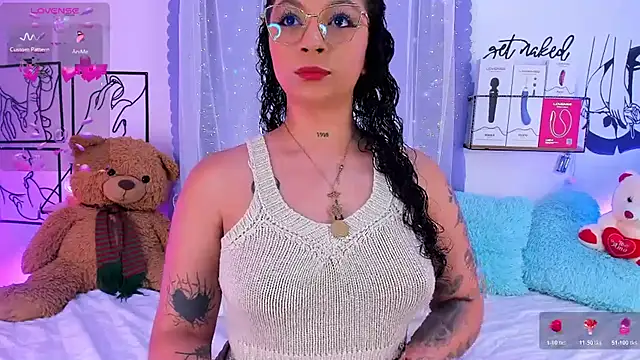 Snapshot of Mari_Sweett chatting on 14, 4, 2026 Mari Sweett online show from 14, 4, 2026