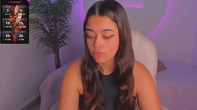 Ariana Pierce online show from 5, 11, 2025