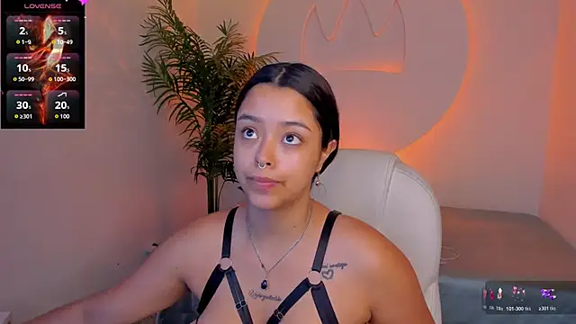 Ariana Pierce online show from 3, 12, 2025