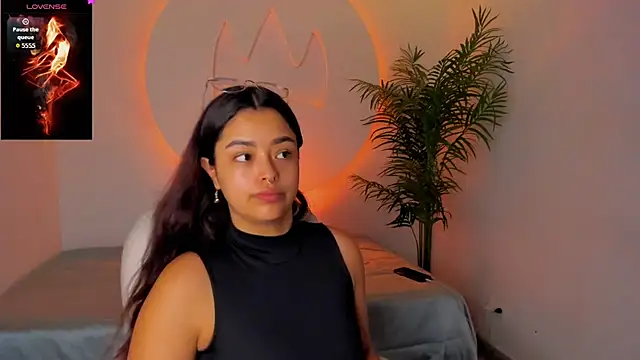 Ariana Pierce online show from 4, 12, 2025