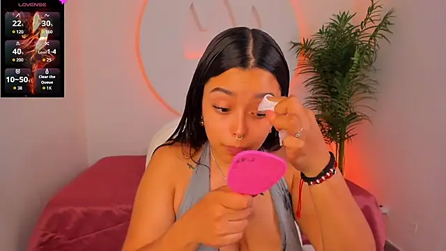 Ariana Pierce online show from 15, 12, 2025