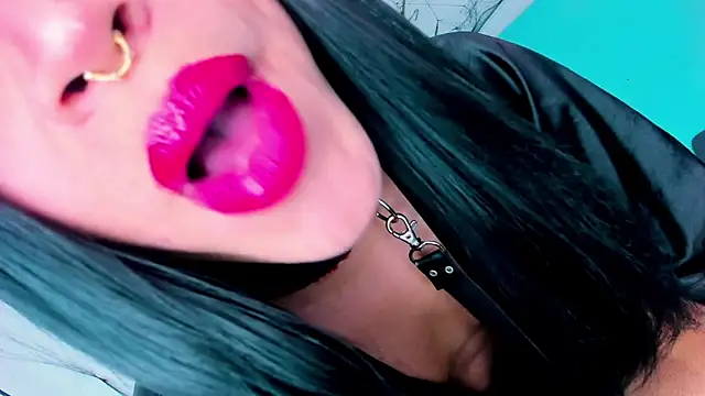 Candace Queen online show from 26, 10, 2025