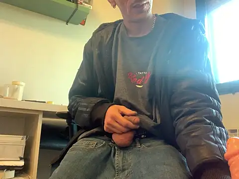 Snapshot of sweet24c chatting on 10, 1, 2025 sweet24c online show from 10, 1, 2025