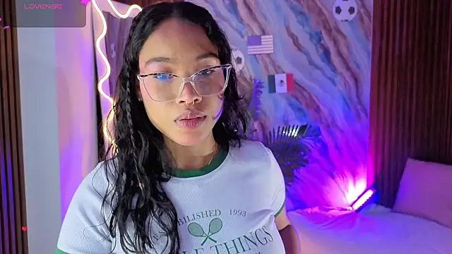 penelope tay1 online show from 4, 7, 2026