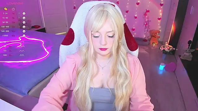 Amy honey angel online show from 12, 3, 2025