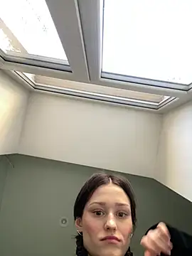 Mia Mia M online show from 20, 3, 2026