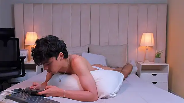 Dammon Stallion online show from 26, 1, 2025