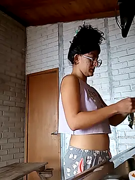 LoveElectra online show from 12, 10, 2025