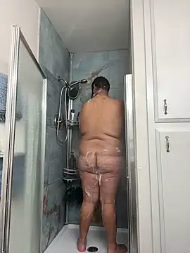 Snapshot of daddymaniaco69 chatting on 26, 12, 2024 daddymaniaco69 online show from 26, 12, 2024