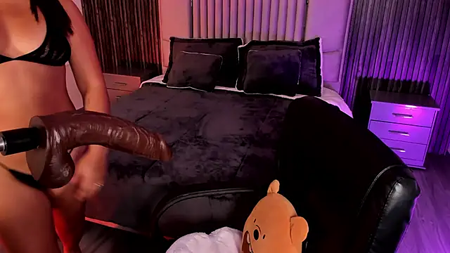 Lillyortiz online show from 10, 9, 2025