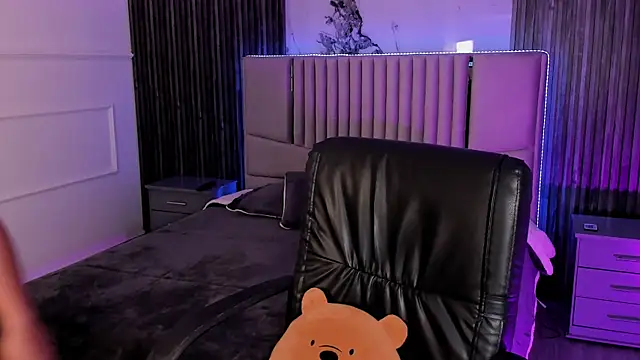 Lillyortiz online show from 9, 10, 2025